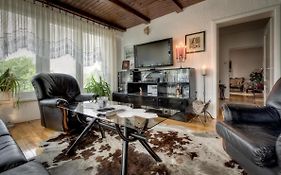 Mott Residence